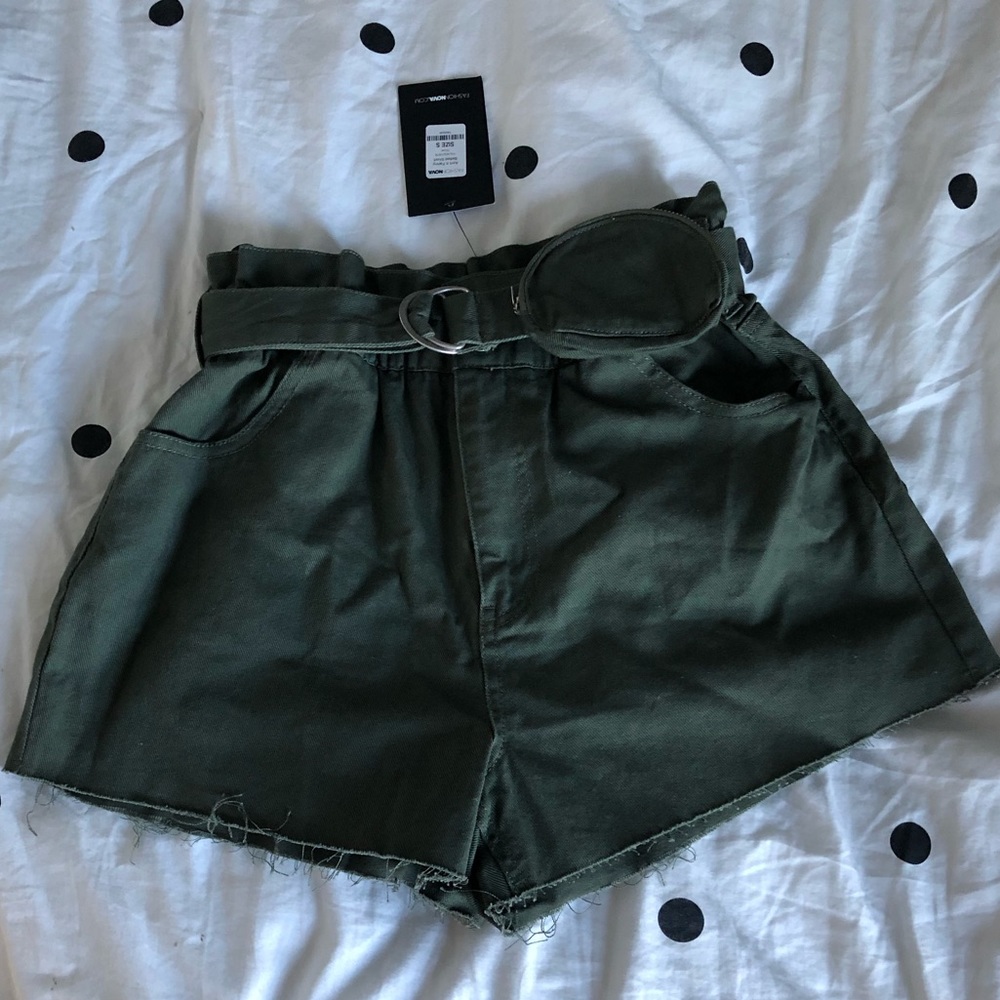 Fashion nova shorts NWT